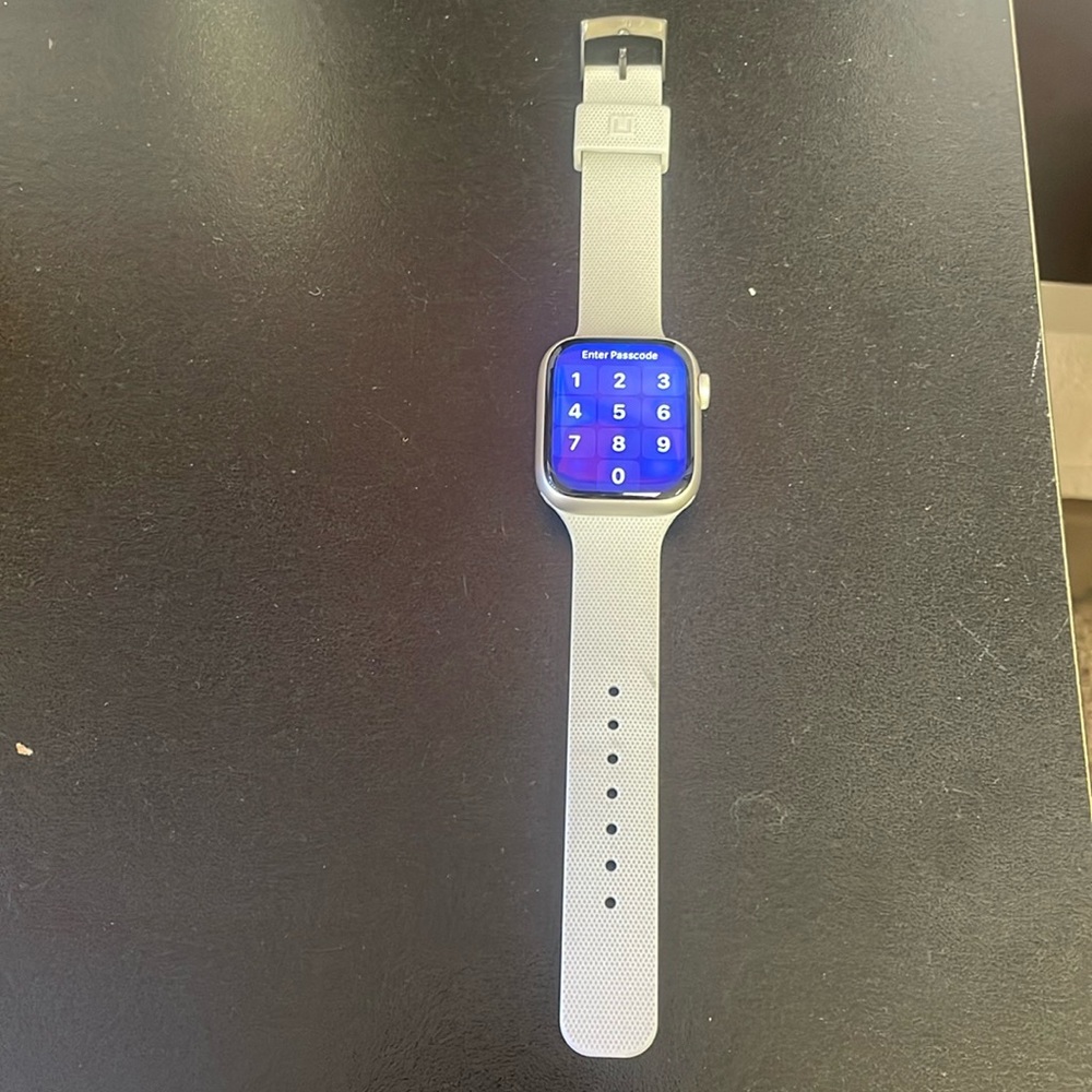 Apple Watch Series 8 GPS s/m 41 from April 2023